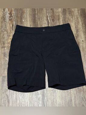 Athleta Trekkie Bermuda 2.0 Shorts Women's 6 Black High Rise Stretch Activewear